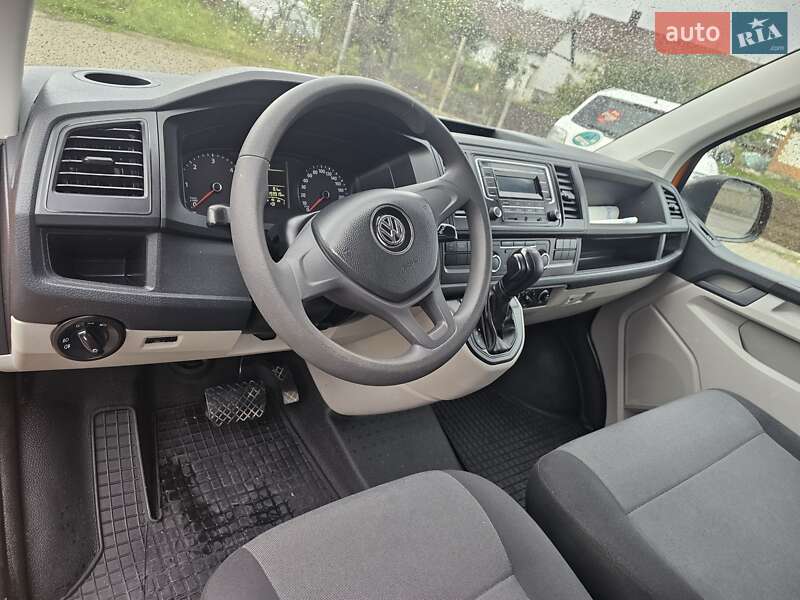 Мінівен Volkswagen Transporter 2018 в Рівному
