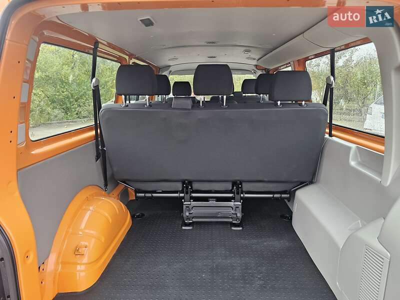Мінівен Volkswagen Transporter 2018 в Рівному
