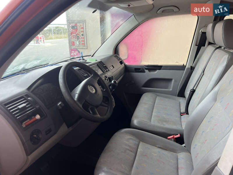 Минивэн Volkswagen Transporter 2007 в Хусте
