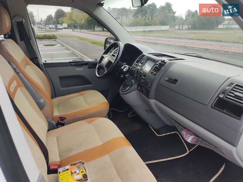Мінівен Volkswagen Transporter 2007 в Сарнах