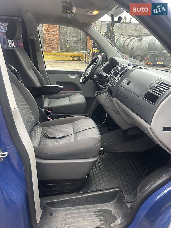 Вантажний фургон Volkswagen Transporter 2012 в Харкові