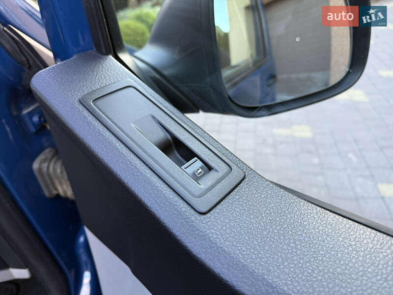 Мінівен Volkswagen Transporter 2016 в Тернополі фото 45 Мінівен Volkswagen Transporter 2016 в Тернополі