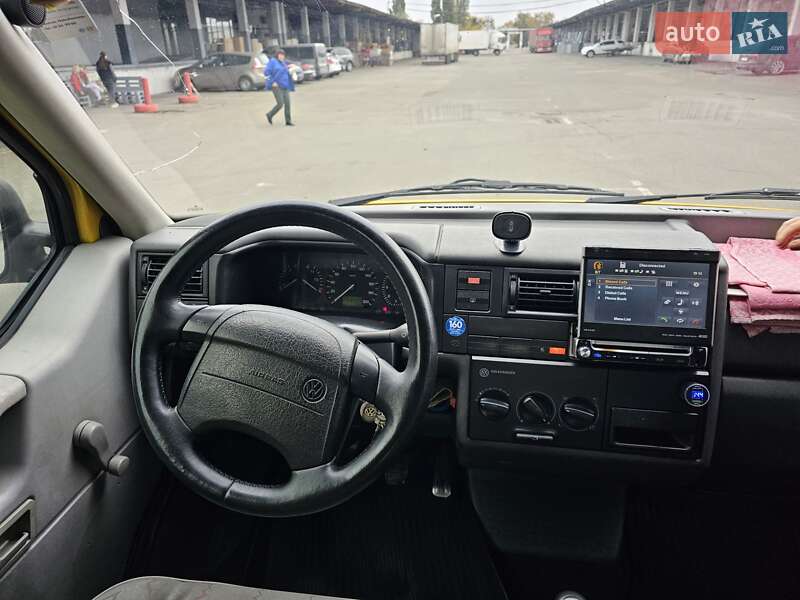 Минивэн Volkswagen Transporter 1999 в Киеве