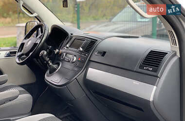 Минивэн Volkswagen Transporter 2009 в 