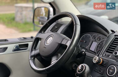 Минивэн Volkswagen Transporter 2009 в 