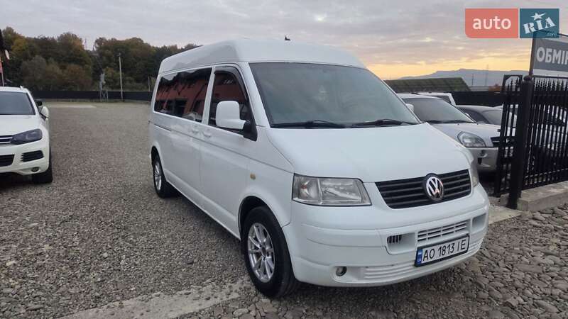 Мінівен Volkswagen Transporter 2005 в Тячеві