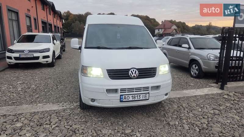Мінівен Volkswagen Transporter 2005 в Тячеві