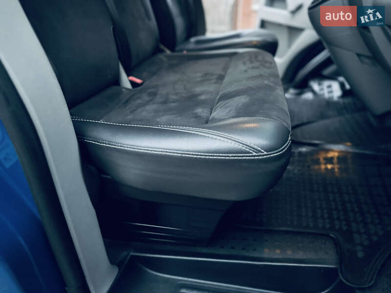 Минивэн Volkswagen Transporter 2010 в Грушево фото 25 Минивэн Volkswagen Transporter 2010 в Грушево