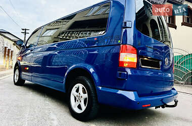 Минивэн Volkswagen Transporter 2010 в 
