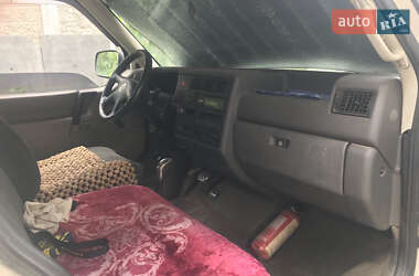 Минивэн Volkswagen Transporter 2000 в 