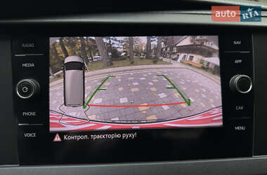 Грузовой фургон Volkswagen Transporter 2021 в 