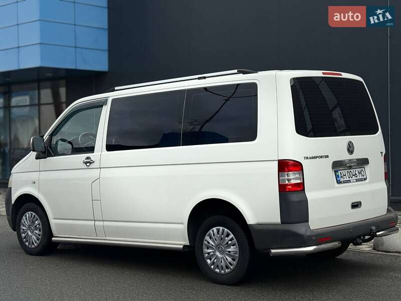 Минивэн Volkswagen Transporter 2009 в Киеве