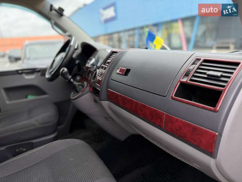 Минивэн Volkswagen Transporter 2009 в Киеве