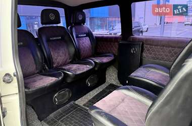 Минивэн Volkswagen Transporter 2009 в 