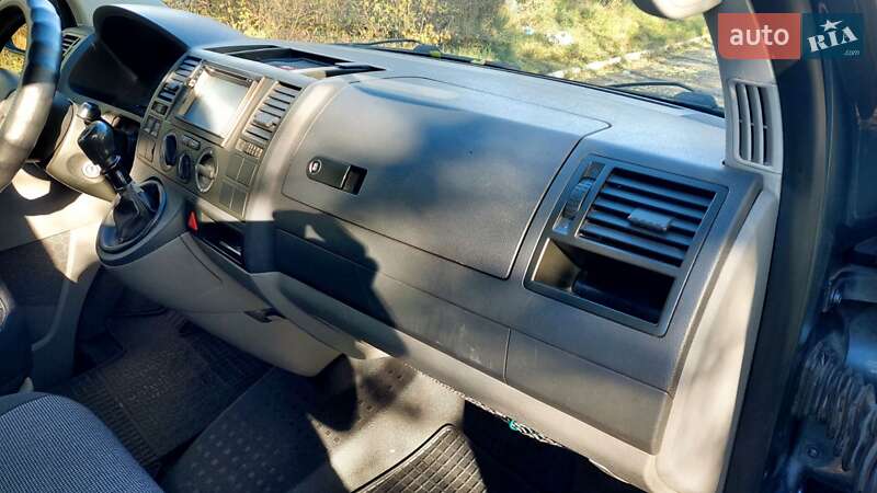 Минивэн Volkswagen Transporter 2007 в Львове