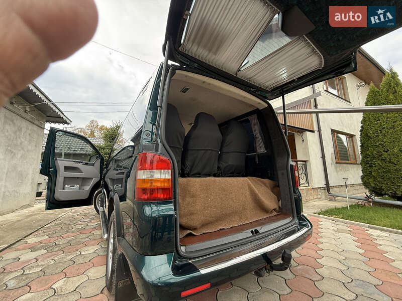 Мінівен Volkswagen Transporter 2005 в Снятині