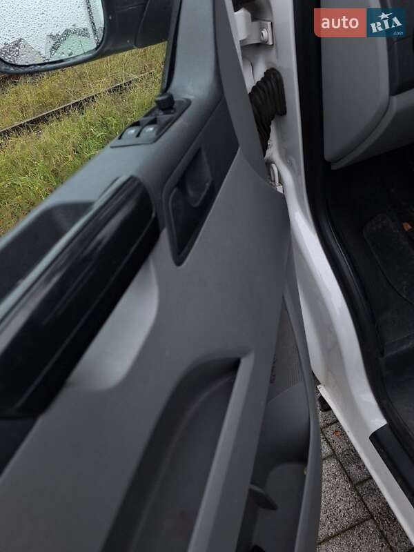 Мінівен Volkswagen Transporter 2013 в Мукачевому фото 6 Мінівен Volkswagen Transporter 2013 в Мукачевому