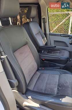 Минивэн Volkswagen Transporter 2014 в 