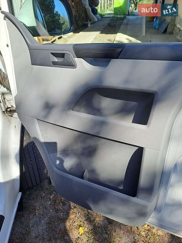 Минивэн Volkswagen Transporter 2014 в Киеве фото 34 Минивэн Volkswagen Transporter 2014 в Киеве