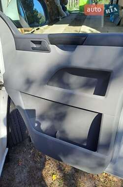 Минивэн Volkswagen Transporter 2014 в 