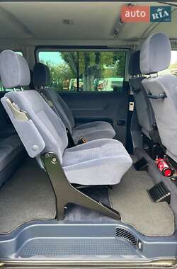 Минивэн Volkswagen Transporter 1990 в 