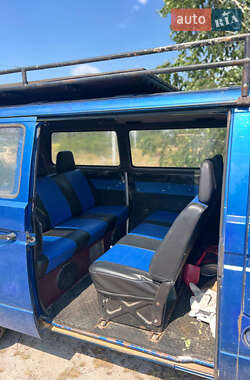 Минивэн Volkswagen Transporter 1990 в  фото 5 Минивэн Volkswagen Transporter 1990 в