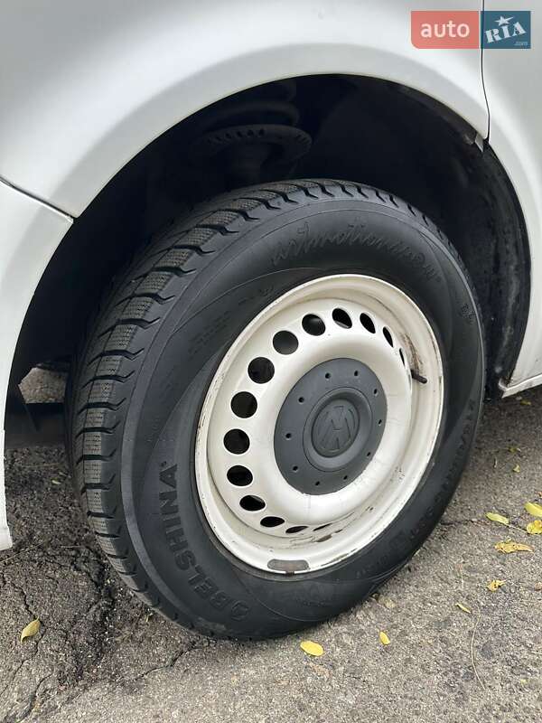 Грузовой фургон Volkswagen Transporter 2007 в Киеве