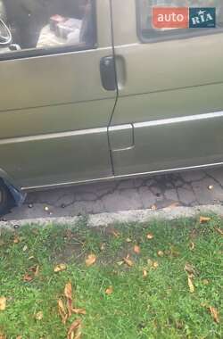 Мінівен Volkswagen Transporter 1992 в  фото 4 Мінівен Volkswagen Transporter 1992 в
