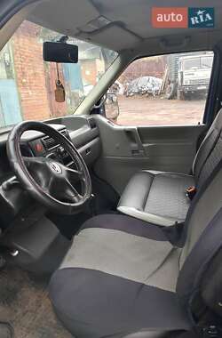 Микроавтобус Volkswagen Transporter 2000 в 