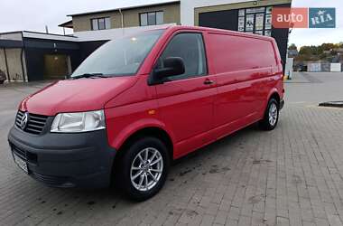 Вантажний фургон Volkswagen Transporter 2005 в Городенці