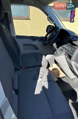 Вантажний фургон Volkswagen Transporter 2015 в  фото 4 Вантажний фургон Volkswagen Transporter 2015 в
