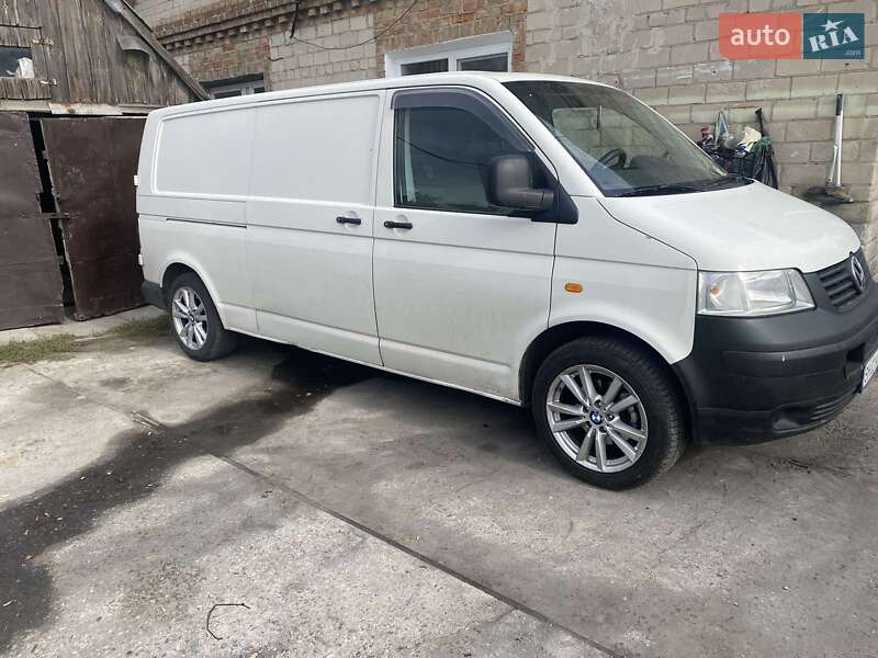 Вантажний фургон Volkswagen Transporter 2004 в Запоріжжі