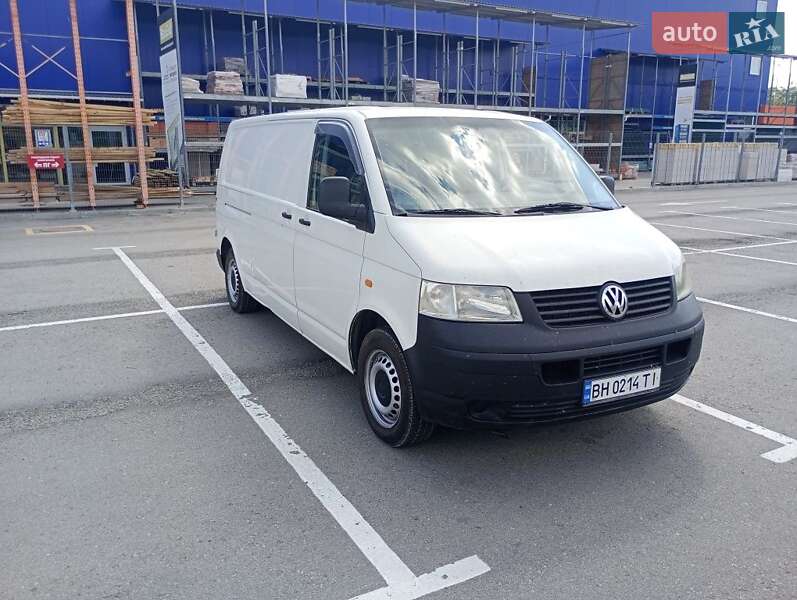 Вантажний фургон Volkswagen Transporter 2004 в Запоріжжі