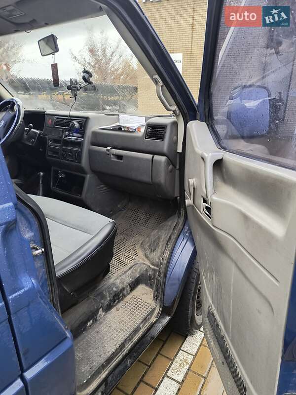 Вантажний фургон Volkswagen Transporter 2001 в Харкові фото 6 Вантажний фургон Volkswagen Transporter 2001 в Харкові