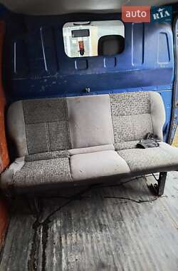 Грузовой фургон Volkswagen Transporter 2001 в 