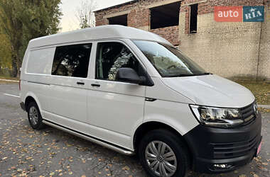 Грузовой фургон Volkswagen Transporter 2018 в Ровно Грузовой фургон Volkswagen Transporter 2018 в Ровно