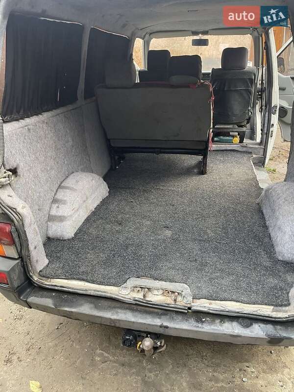 Мінівен Volkswagen Transporter 1994 в Сваляві фото 5 Мінівен Volkswagen Transporter 1994 в Сваляві