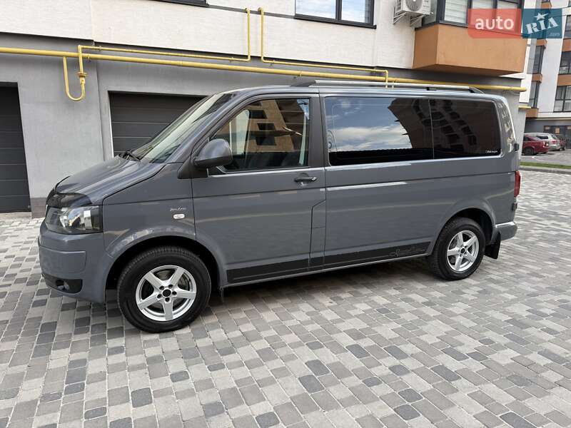 Минивэн Volkswagen Transporter 2014 в Ивано-Франковске