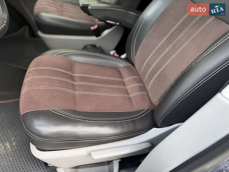 Минивэн Volkswagen Transporter 2014 в Ивано-Франковске