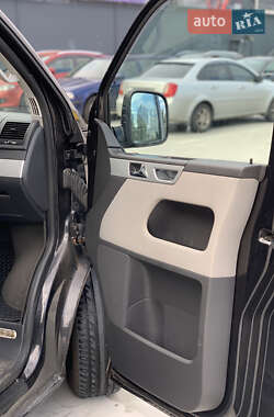 Минивэн Volkswagen Transporter 2009 в 