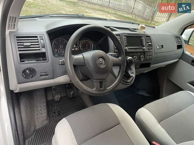 Минивэн Volkswagen Transporter 2015 в Самборе фото 9 Минивэн Volkswagen Transporter 2015 в Самборе