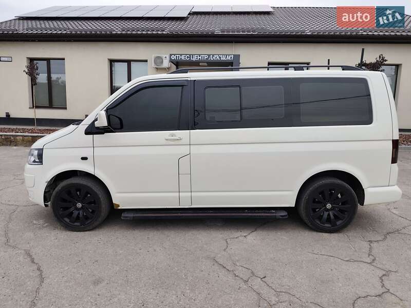 Минивэн Volkswagen Transporter 2006 в Могилев-Подольске