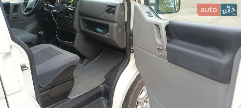 Минивэн Volkswagen Transporter 2003 в Обухове