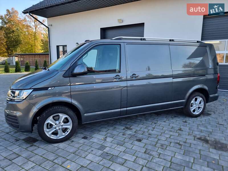 Грузовой фургон Volkswagen Transporter 2020 в Радивилове