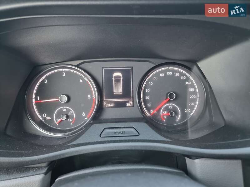 Грузовой фургон Volkswagen Transporter 2020 в Радивилове