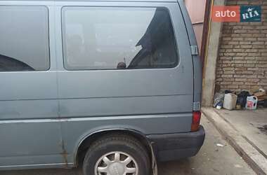 Мінівен Volkswagen Transporter 1996 в  фото 4 Мінівен Volkswagen Transporter 1996 в