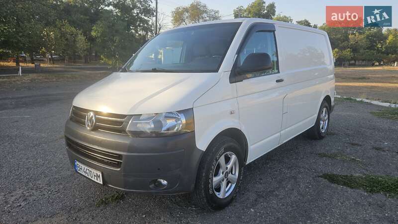 Грузовой фургон Volkswagen Transporter 2013 в Белгороде-Днестровском