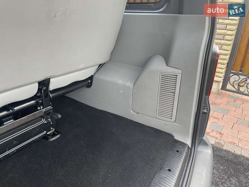 Мінівен Volkswagen Transporter 2013 в Луцьку фото 9 Мінівен Volkswagen Transporter 2013 в Луцьку