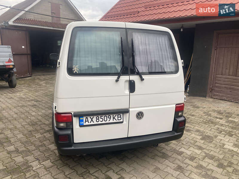 Минивэн Volkswagen Transporter 2002 в Костополе
