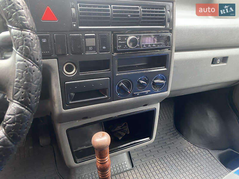 Минивэн Volkswagen Transporter 2002 в Костополе